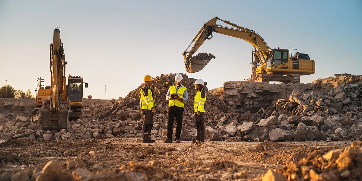 Top 7 Ways to Increase Your Efficiency as a Construction Equipment Manager