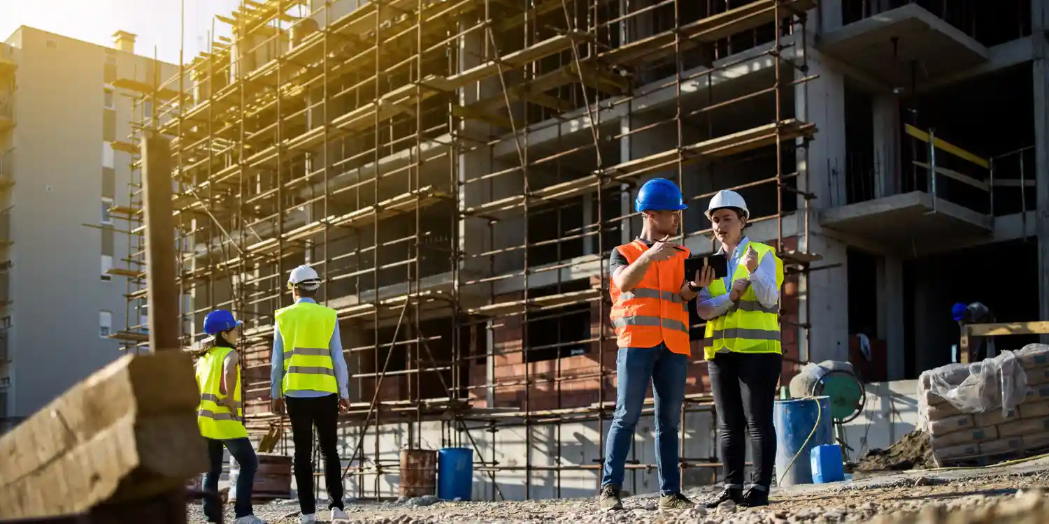 From Jobsite Juggling to Jobsite Control: Manage Heavy Equipment Across Sites Efficiently