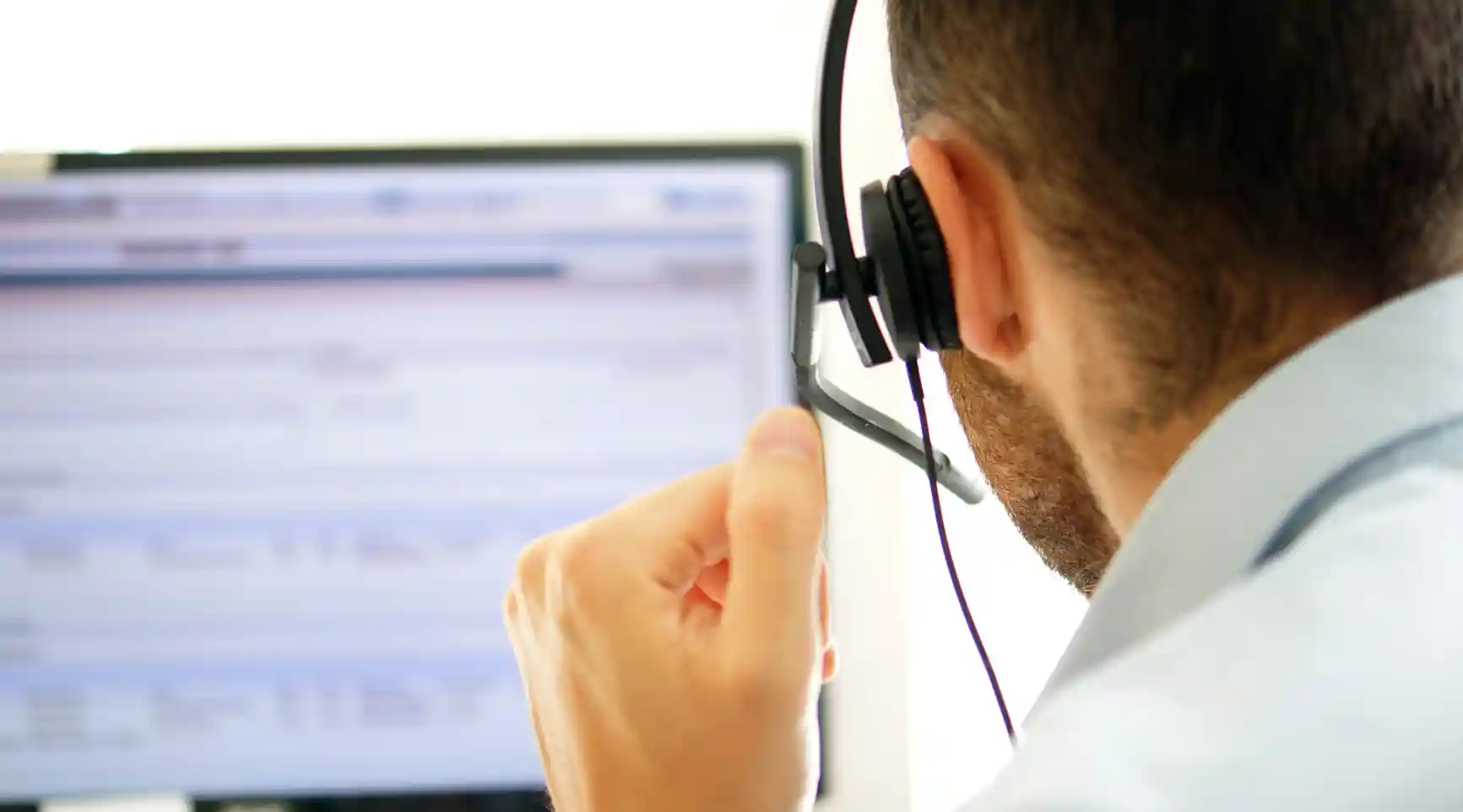 4 Ways IT Managers Can Handle Help Desk Chaos Caused by Missing Asset Information